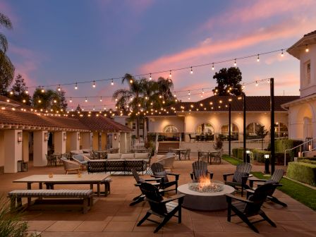 Hayes Mansion San Jose, Curio Collection by Hilton