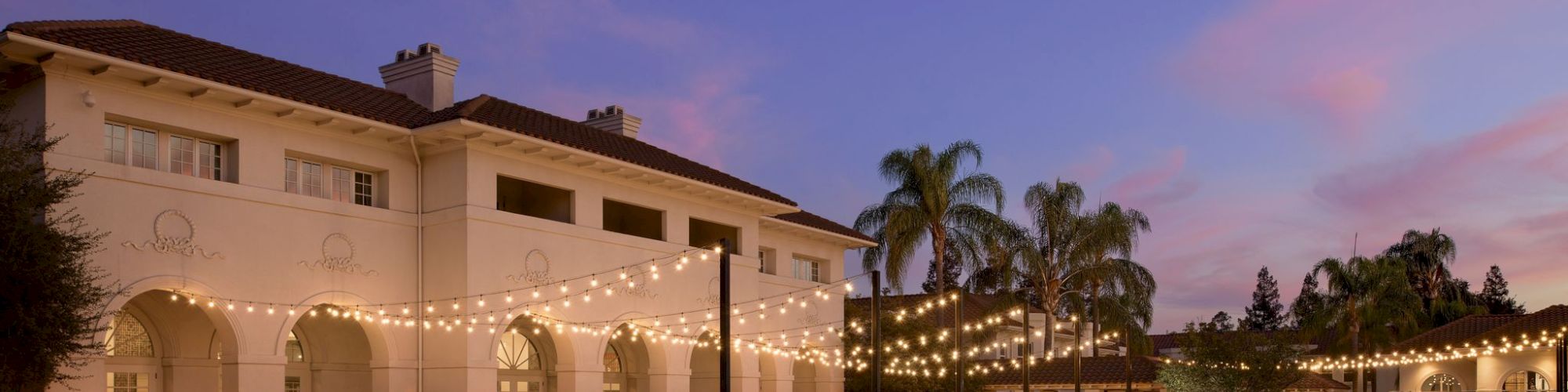Hayes Mansion San Jose, Curio Collection by Hilton
